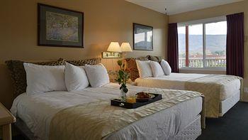 Maple Leaf Motel Inn Towne Osoyoos Exterior photo