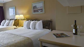 Maple Leaf Motel Inn Towne Osoyoos Exterior photo